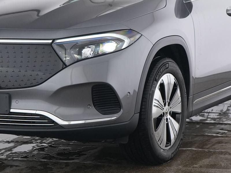Gebraucht Mercedes EQA250 Progressive 139 kW (190 PS) 2025 Metalliclack mountaingrau SUV