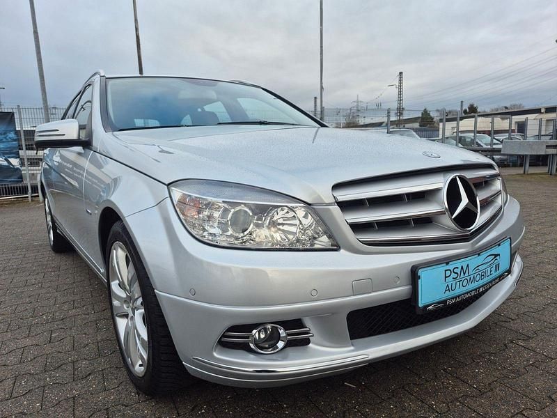 Gebraucht Mercedes C180 156 PS (114 kW) 2011 Silber Kombi