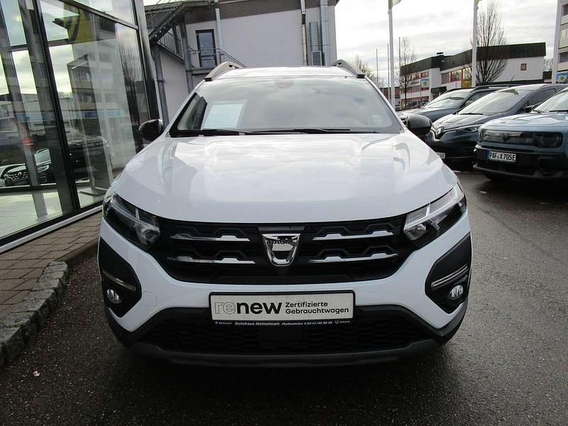 Gebraucht Dacia Jogger Extreme 101 PS (74 kW) 2022 Arktisweiß Van / Kleinbus