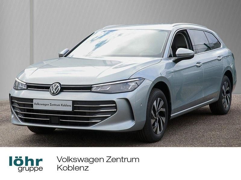 Silber Neu 2025 VW Passat Business Limousine | 55.580 € (Teuer) - Bild 1/4