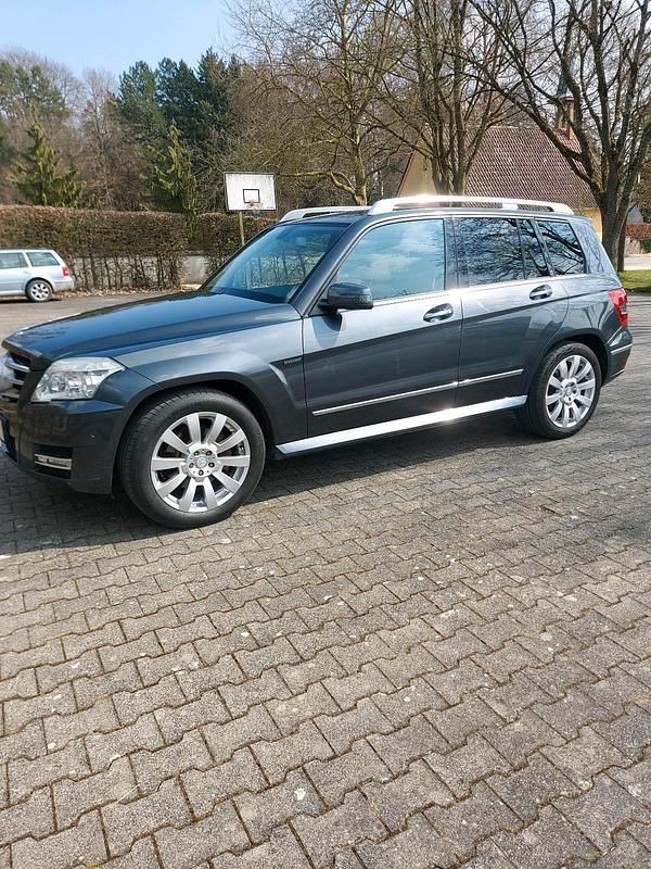 Gebraucht Mercedes GLK350 231 PS (169 kW) 2010 Grau SUV