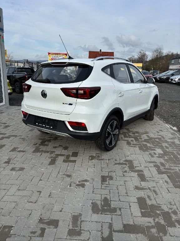 Gebraucht MG ZS Luxury 105 kW (143 PS) 2021 Weiß Limousine