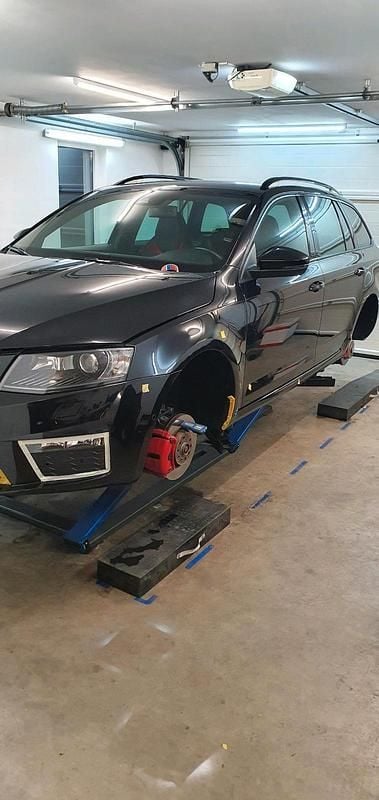 Gebraucht Skoda Octavia RS 184 PS (135 kW) 2016 Schwarz Kleinwagen