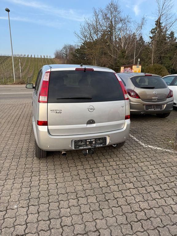 Gebraucht Opel Meriva Cosmo 125 PS (91 kW) 2004 Silber Van / Kleinbus