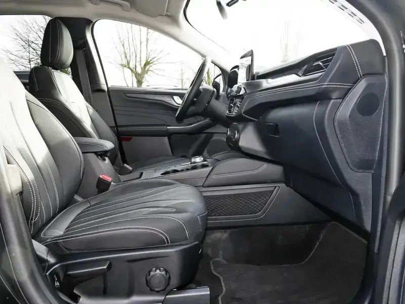 Gebraucht Ford Kuga Vignale 224 PS (164 kW) 2024 Agate black (metallic) SUV