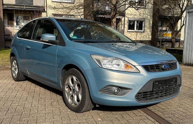 Gebraucht Ford Focus 101 PS (74 kW) 2008 Grau Kleinwagen