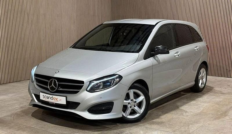 Gebraucht Mercedes B200 136 PS (100 kW) 2015 Silber Van / Kleinbus