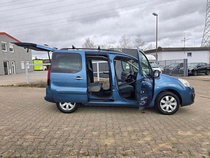 Gebraucht Citroën Berlingo SELECTION 110 PS (80 kW) 2017 Lackierung blau kyanos Van / Kleinbus