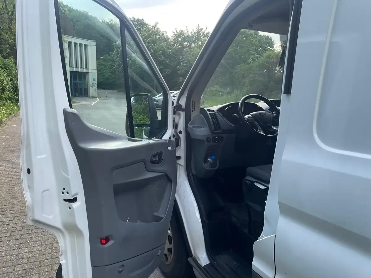 Gebraucht Ford Transit 170 PS (125 kW) 2020 Weiß Van / Kleinbus