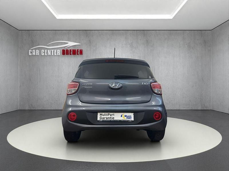 Gebraucht Hyundai i10 Passion Plus 87 PS (63 kW) 2018 Grau Kleinwagen