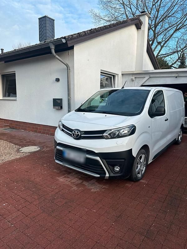 Weiß Gebraucht 2019 Toyota Proace Van / Kleinbus | 10.799 € (Superpreis) - Bild 1/4