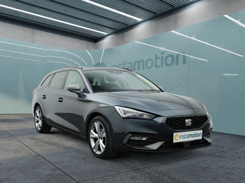 Grau Gebraucht 2021 Seat Leon FR Van / Kleinbus | 25.100 € (Etwas zu teuer) - Bild 1/4