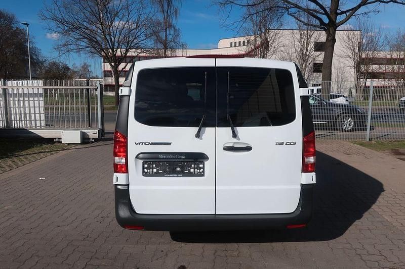 Gebraucht Mercedes Vito 163 PS (119 kW) 2018 Weiß Van