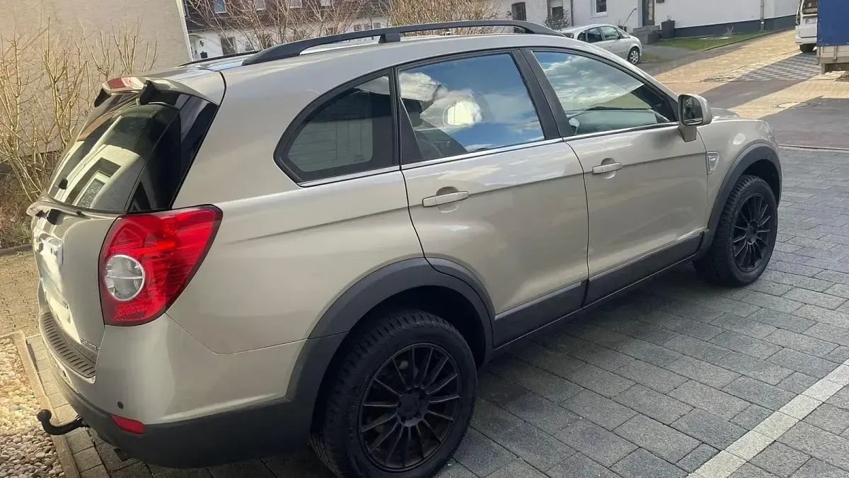 Gebraucht Chevrolet Captiva 140 PS (102 kW) 2010 Andere farben SUV