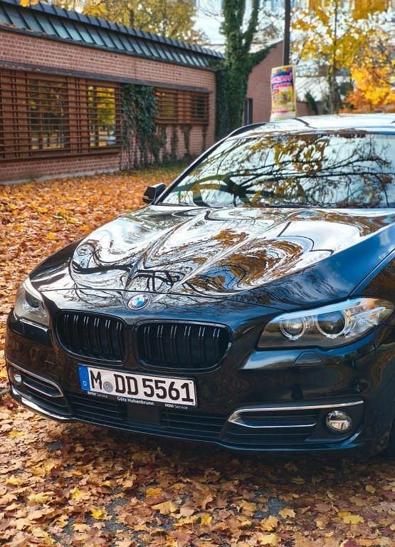 Gebraucht BMW 530 Luxury Line 258 PS (189 kW) 2015 Schwarz Kombi