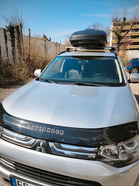 Gebraucht Mitsubishi Outlander Instyle 150 PS (110 kW) 2013 Silber SUV