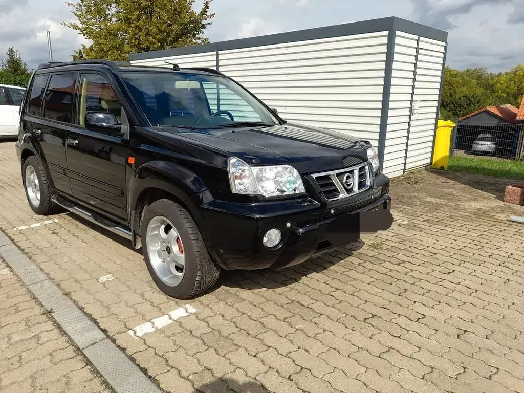 Gebraucht Nissan X-Trail 140 PS (102 kW) 2001 Schwarz SUV