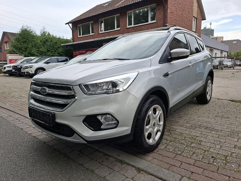 Silber Gebraucht 2019 Ford Kuga Cool & Connect SUV | 14.990 € (Guter Preis) - Bild 1/4