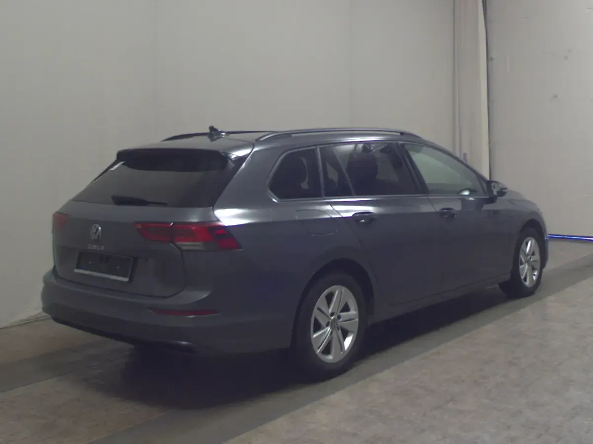 Used VW Golf VIII Pro 116 HP (85 kW) 2021 Grey Estate