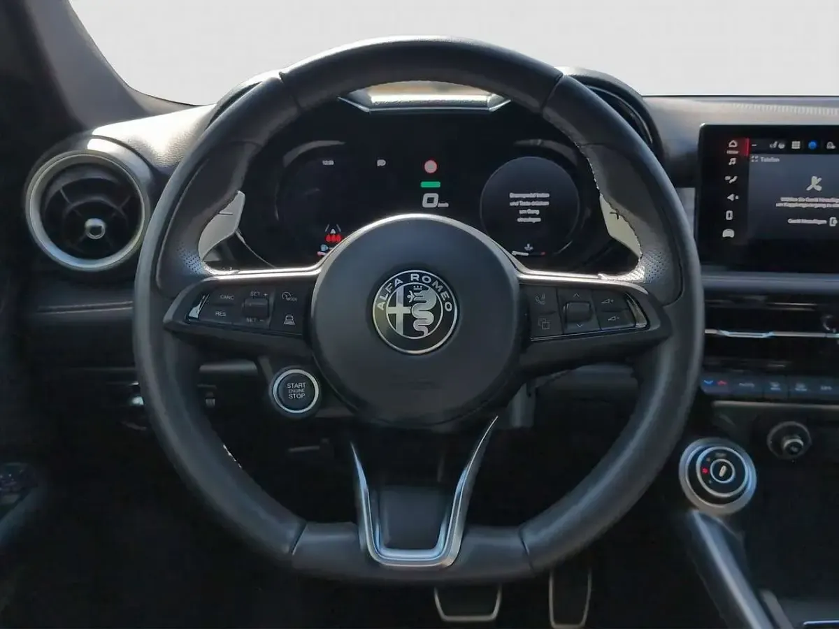 Gebraucht Alfa Romeo Tonale Veloce 160 PS (117 kW) 2024 Schwarz SUV