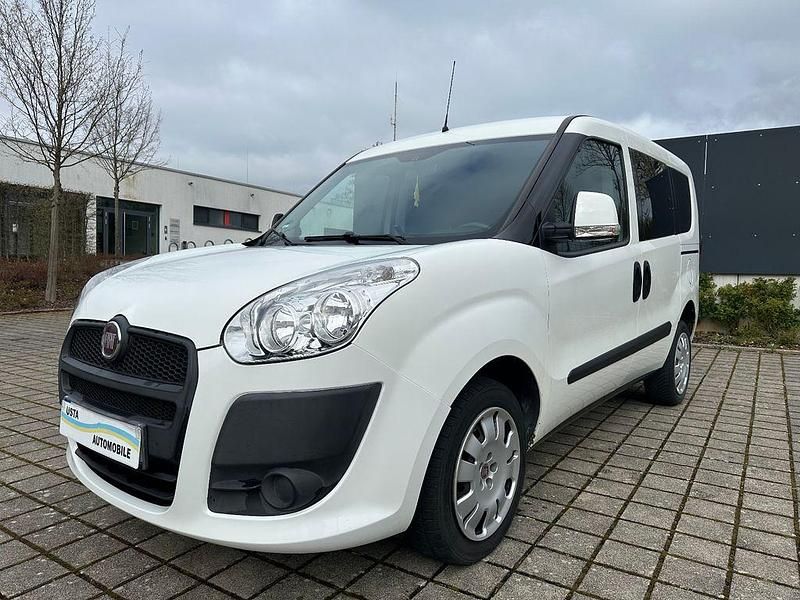 Gebraucht Fiat Doblò 95 PS (69 kW) 2012 Weiß Van / Kleinbus