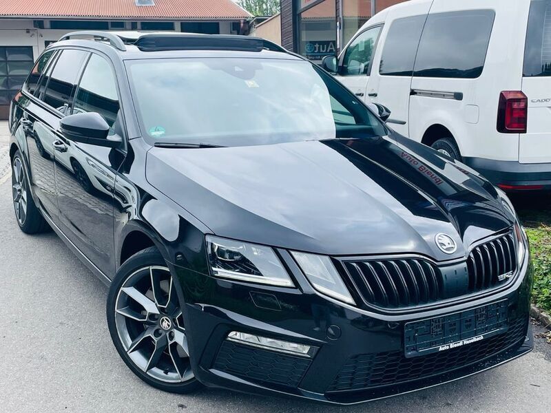 Schwarz Gebraucht 2020 Skoda Octavia RS Kombi | 22.999 € (Superpreis) - Bild 1/4