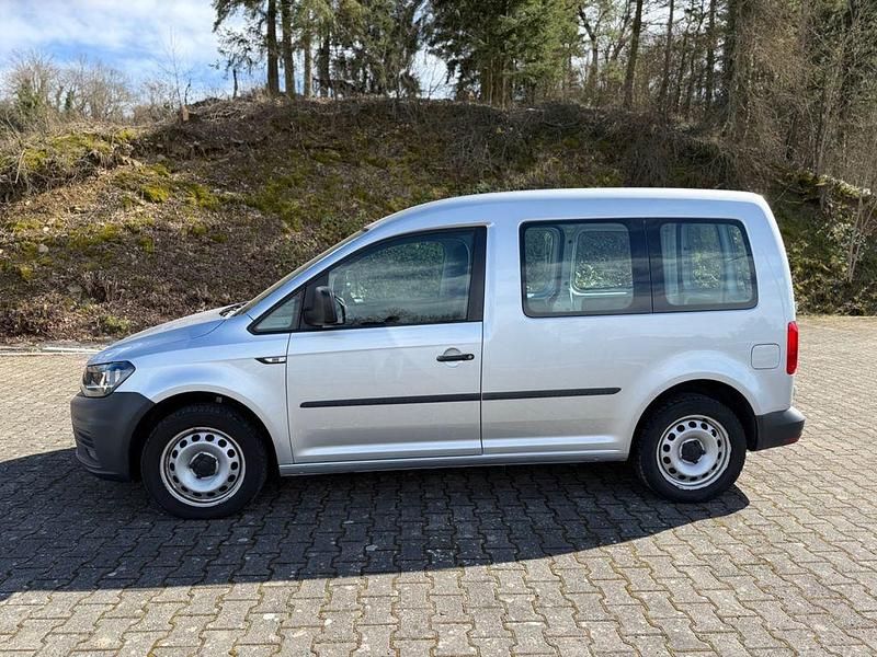 Gebraucht VW Caddy 102 PS (75 kW) 2015 Silber Van / Kleinbus