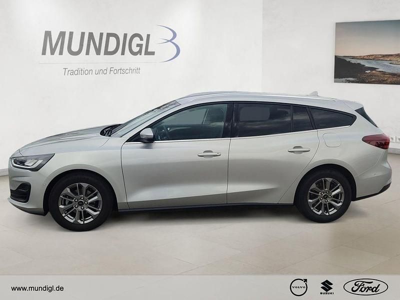 Usado Ford Focus Titanium 155 CV (114 kW) 2023 Plateado Familiar