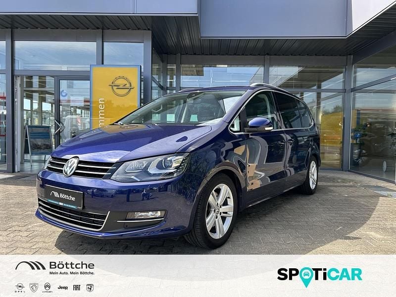 Atlantic blue metallic Gebraucht 2018 VW Sharan Highline Van / Kleinbus | 22.490 € (Guter Preis) - Bild 1/4