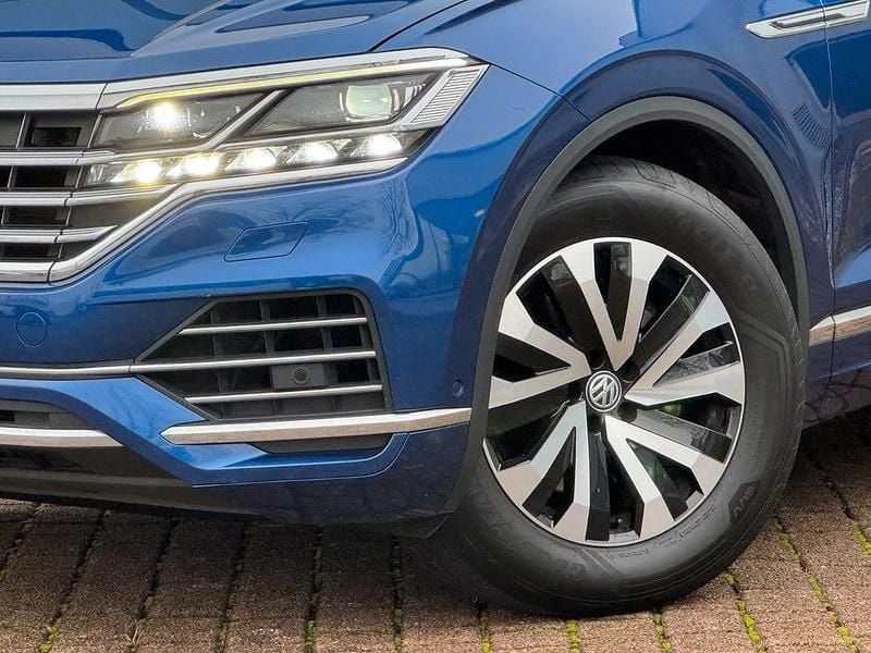 Gebraucht VW Touareg Elegance 286 PS (210 kW) 2018 Blau SUV