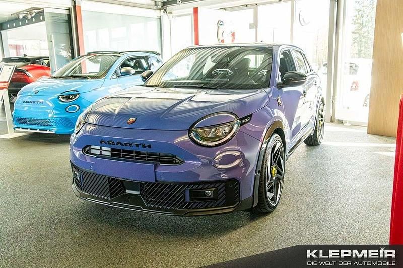 Nizza rot Neu 2025 Abarth 600e SUV | 44.990 € - Bild 1/4