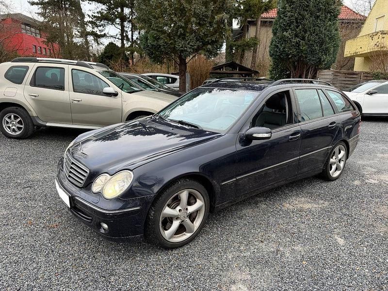 Gebraucht Mercedes C320 224 PS (164 kW) 2005 Blau Kombi