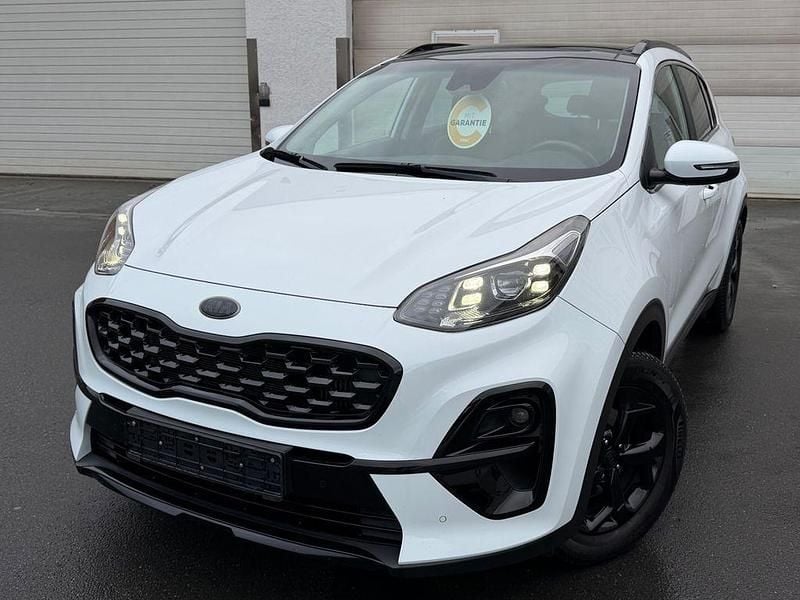 Weiß Gebraucht 2022 Kia Sportage SUV | 22.900 € (Guter Preis) - Bild 1/4