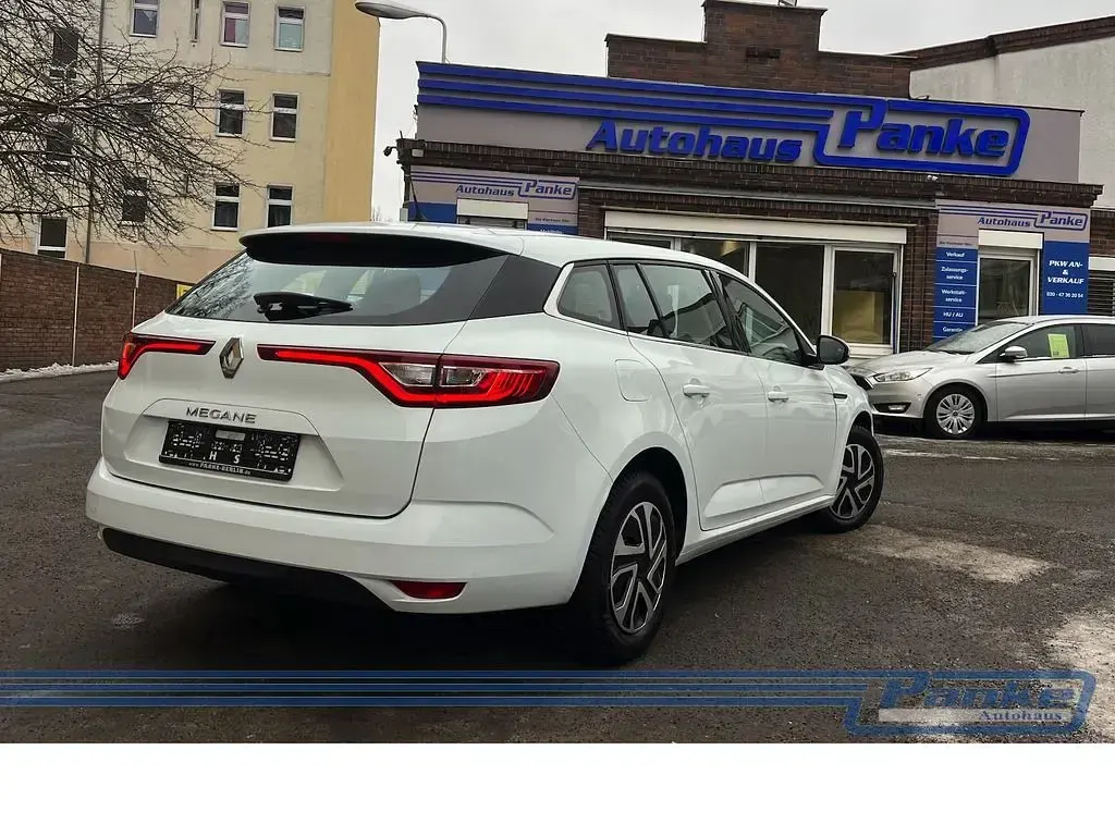 Usata Renault Mégane Life 101 CV (74 kW) 2017 Bianco Berlina