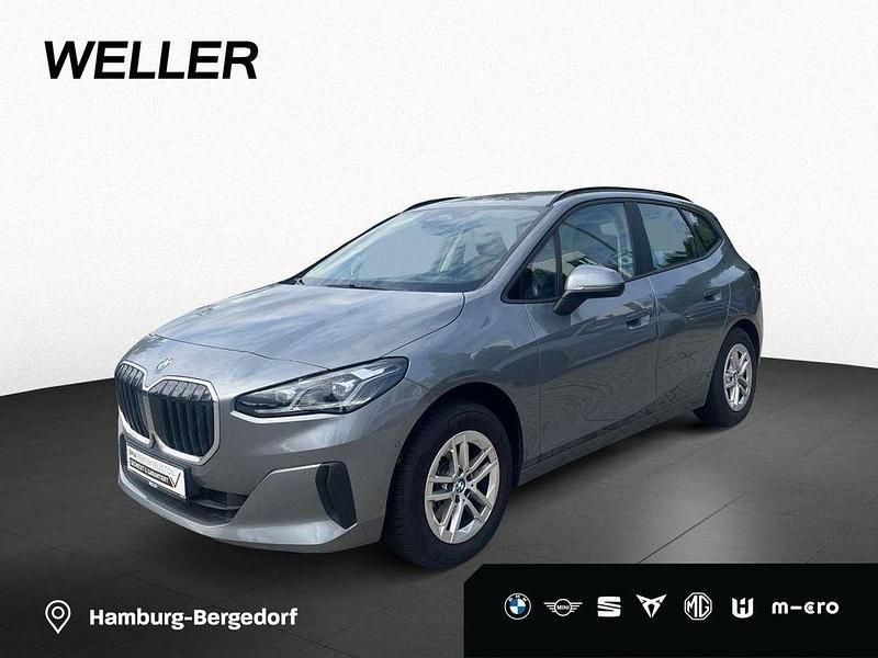 Skyscraper grau (grau) Gebraucht 2023 BMW 218 Active Tourer Performance Van / Kleinbus | 29.440 € (Guter Preis) - Bild 1/4