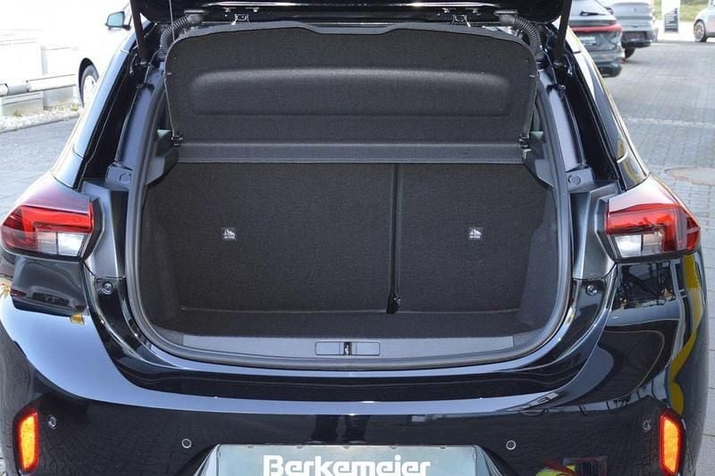 Neu Opel Corsa-e Edition 100 kW (136 PS) 2026 Lackierung schwarz perla nerat Kleinwagen