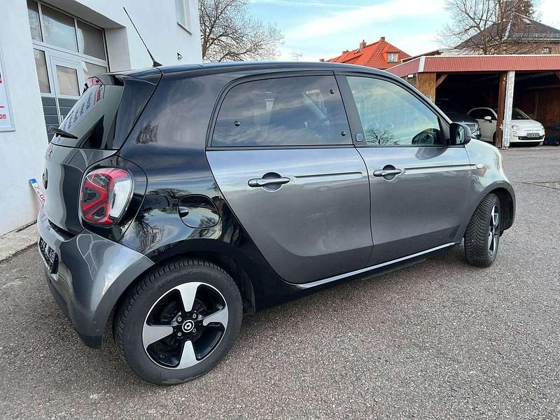 Gebraucht Smart ForFour Electric Drive 60 kW (82 PS) 2021 Grau Kleinwagen