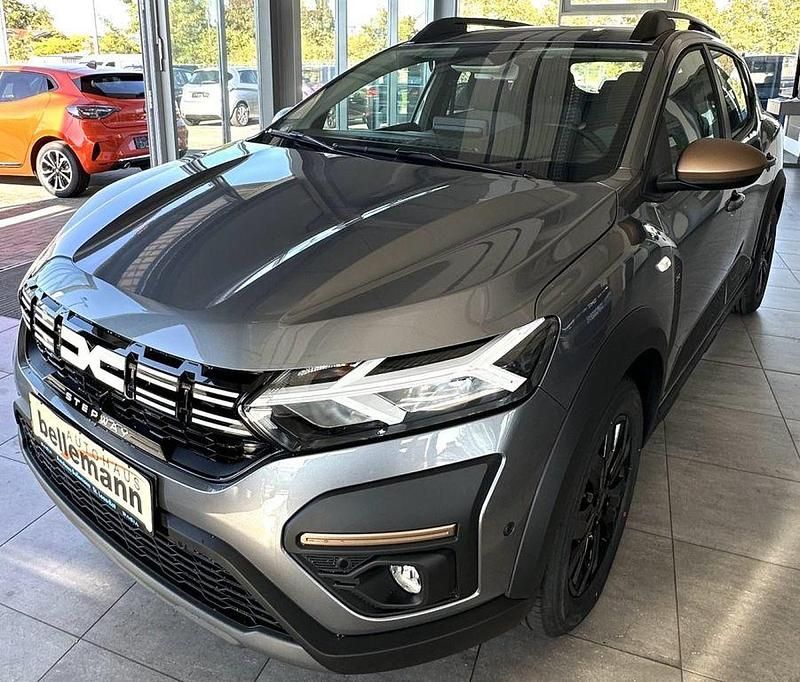 Grau Neu 2025 Dacia Sandero Extreme Kleinwagen | 23.320 € - Bild 1/4