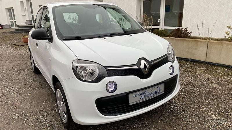 Gebraucht Renault Twingo Life 69 PS (50 kW) 2018 Weiß Kleinwagen