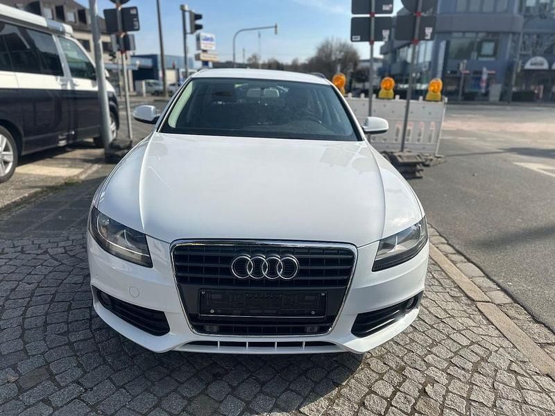 Gebraucht Audi A4 Ambition 120 PS (88 kW) 2010 Weiß Kombi