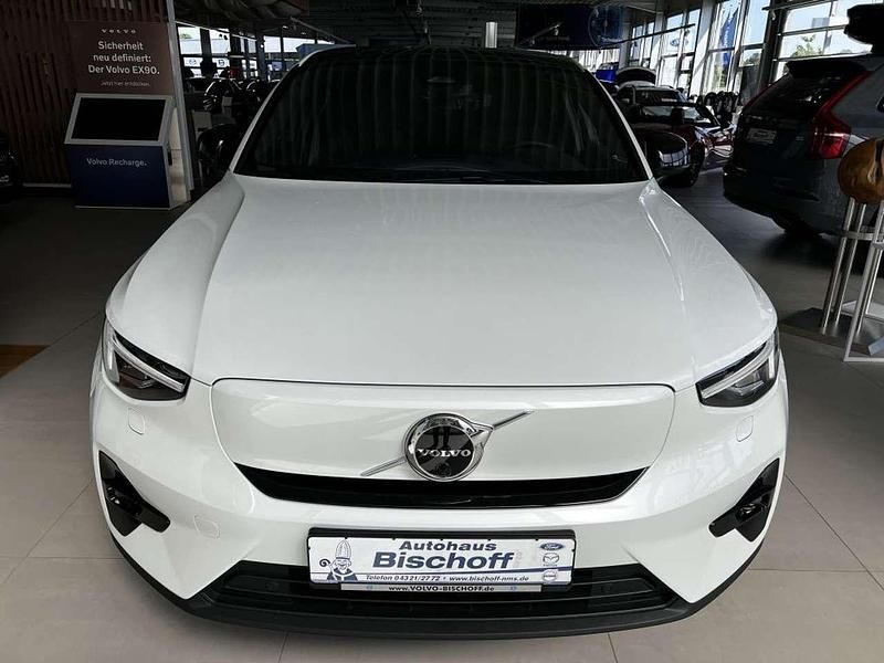 Crystalweiß metallic Gebraucht 2024 Volvo C40 Ultimate SUV | 36.980 € (Guter Preis) - Bild 1/4