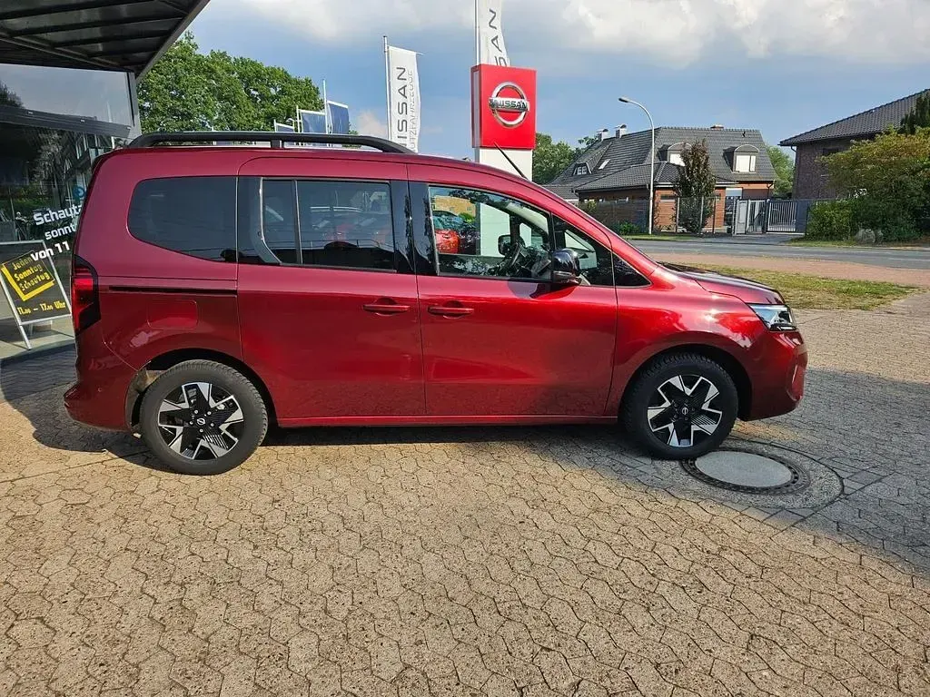 Gebraucht Nissan Townstar Tekna 131 PS (96 kW) 2023 Rot Van / Kleinbus