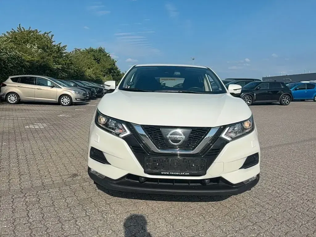 Gebraucht Nissan Qashqai N-Connecta 116 PS (85 kW) 2017 Weiß SUV