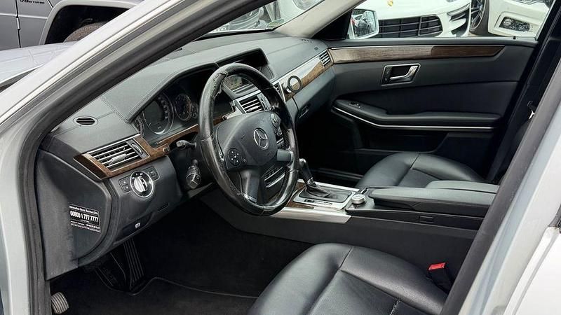 Gebraucht Mercedes E220 170 PS (125 kW) 2010 Silber Kombi