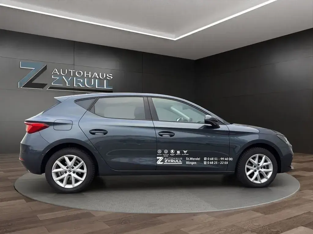 Gebraucht Seat Leon 150 PS (110 kW) 2025 Grau Limousine