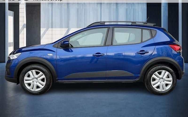 Gebraucht Dacia Sandero Expression 101 PS (74 kW) 2024 Blau Limousine