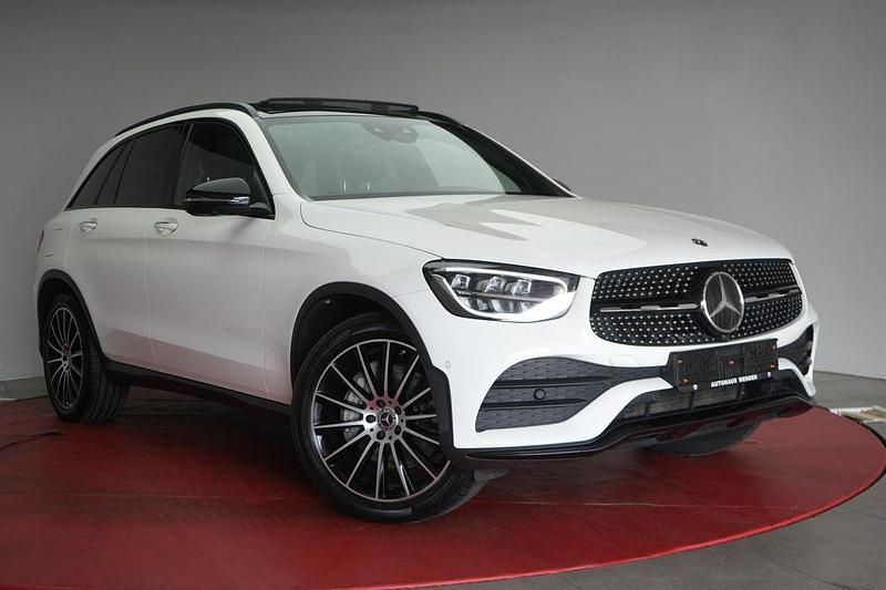 Polar white Gebraucht 2020 Mercedes GLC400d AMG line SUV | 38.490 € (Fairer Preis) - Bild 1/4