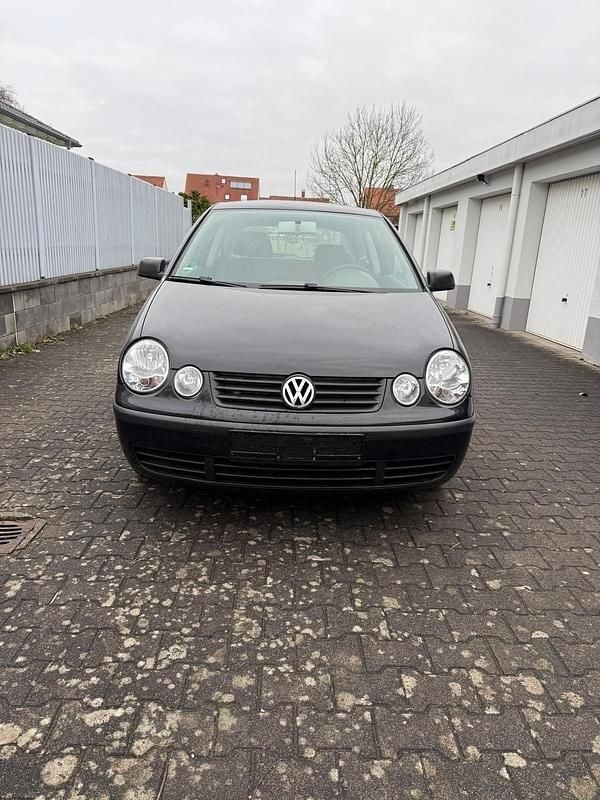 Gebraucht VW Polo 64 PS (47 kW) 2004 Schwarz Kleinwagen