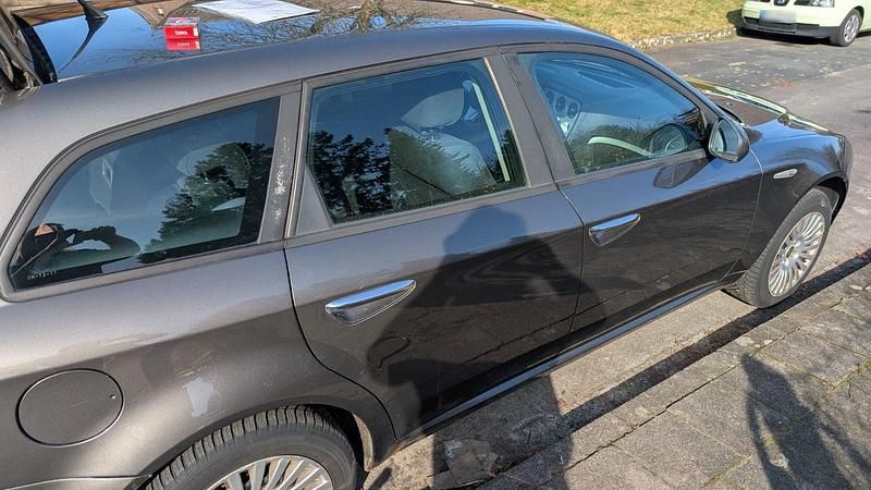 Gebraucht Alfa Romeo 159 140 PS (102 kW) 2007 Grau Kombi