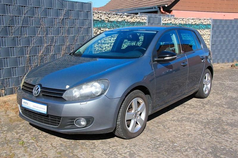 Gebraucht VW Golf VI Style 122 PS (89 kW) 2011 Grau Kleinwagen